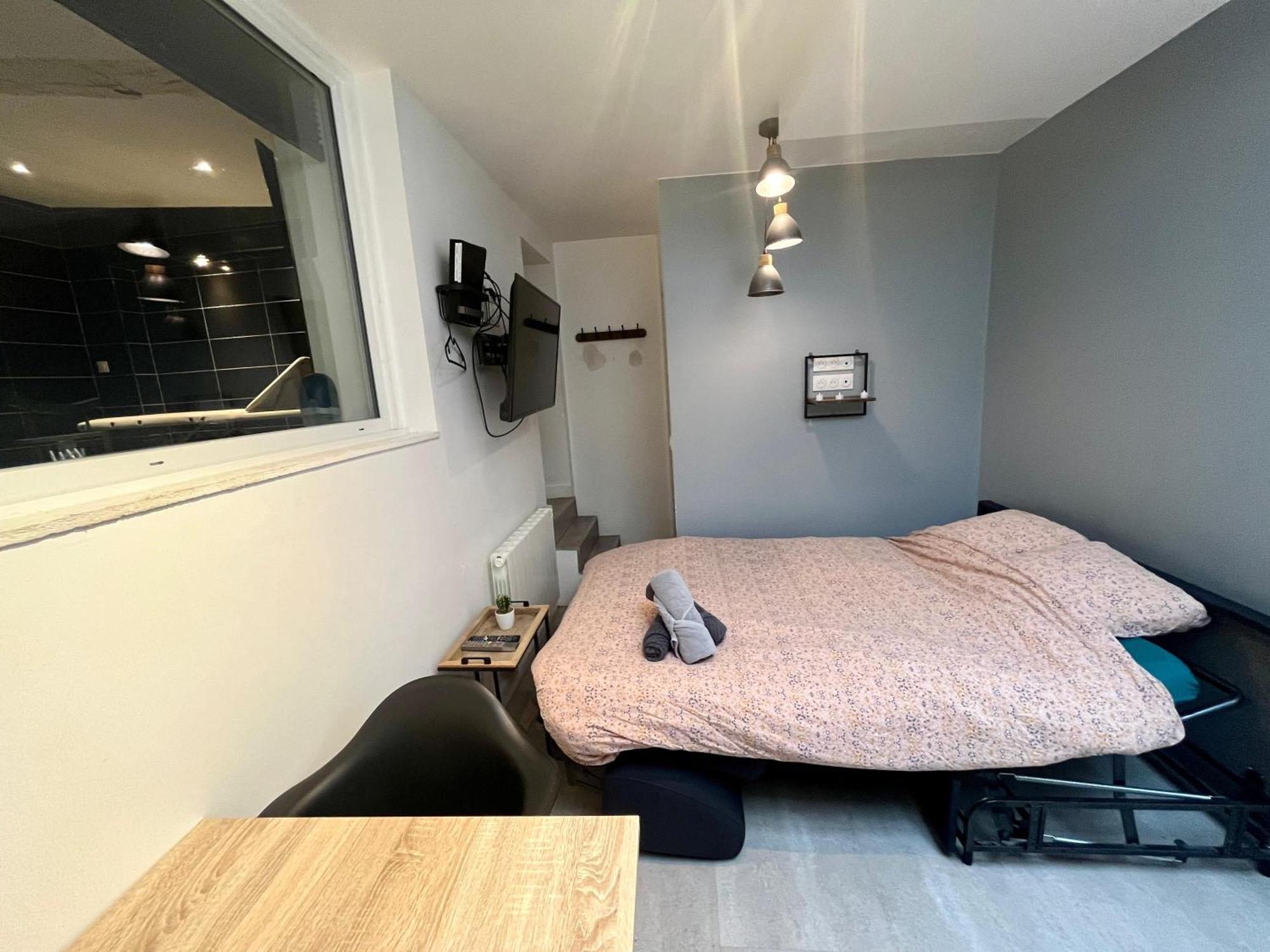 Escapade Romantique - Jacuzzi Et Parking Prive - 002 Apartment Rouen Luaran gambar